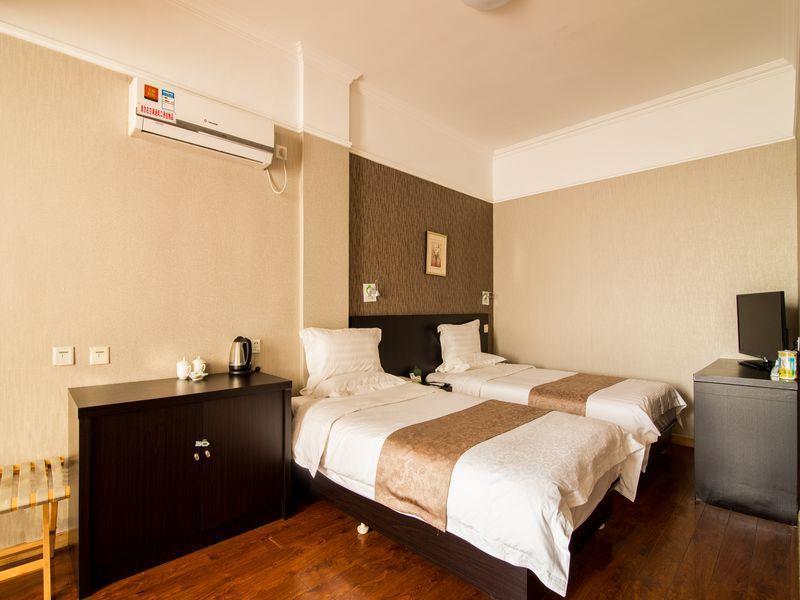 Qingdao Fu Yong Hotel Екстер'єр фото