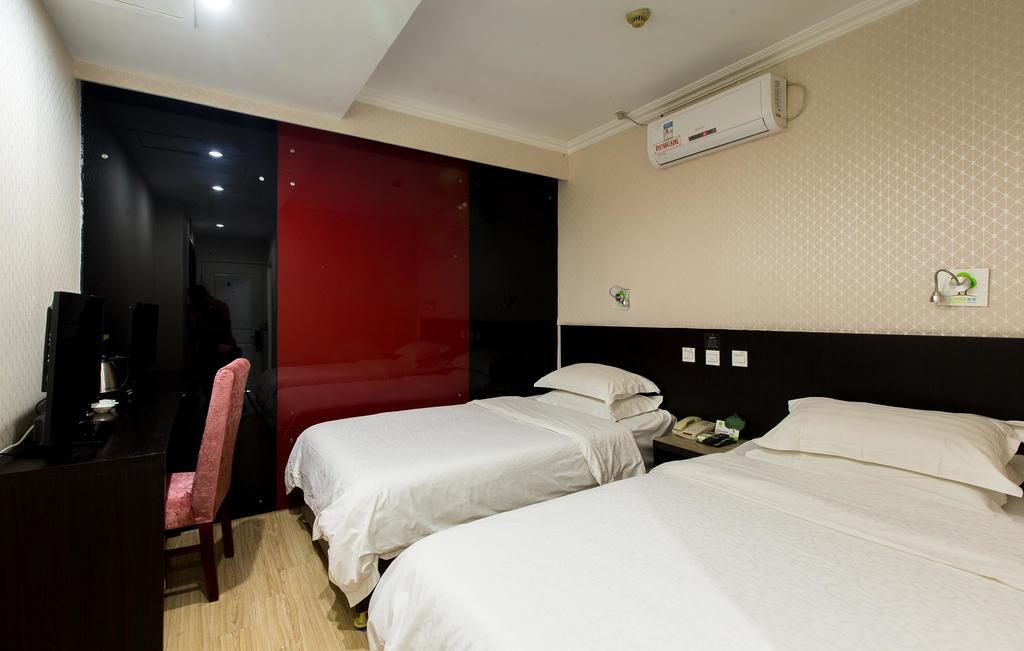 Qingdao Fu Yong Hotel Екстер'єр фото