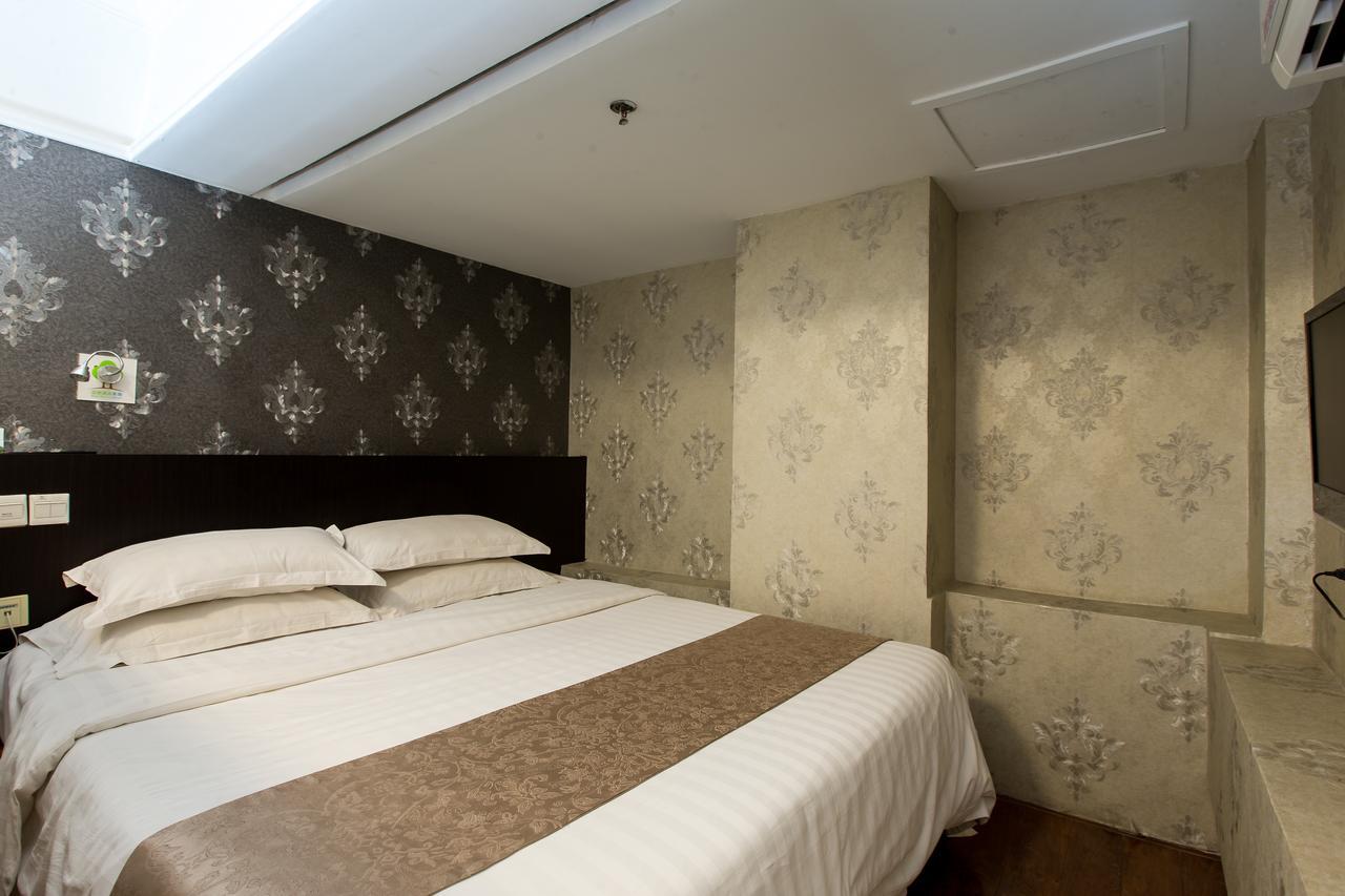 Qingdao Fu Yong Hotel Екстер'єр фото